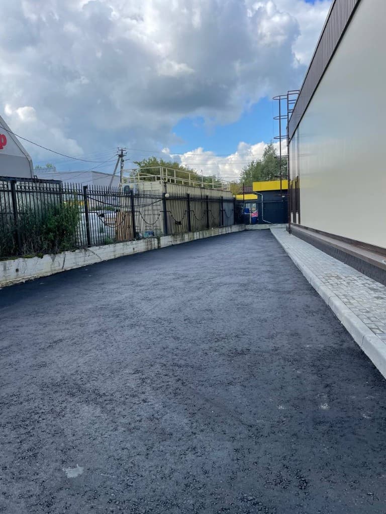 Наши работы по асфальтированию и дорожным работам — фото 17