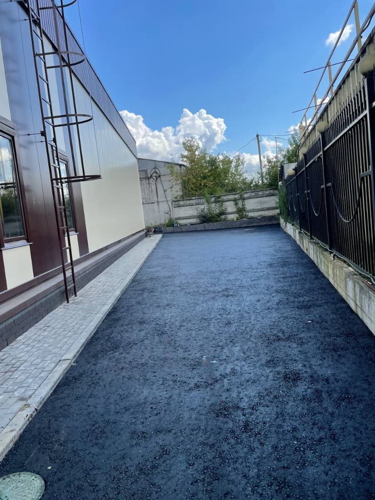 Наши работы по асфальтированию и дорожным работам — фото 19