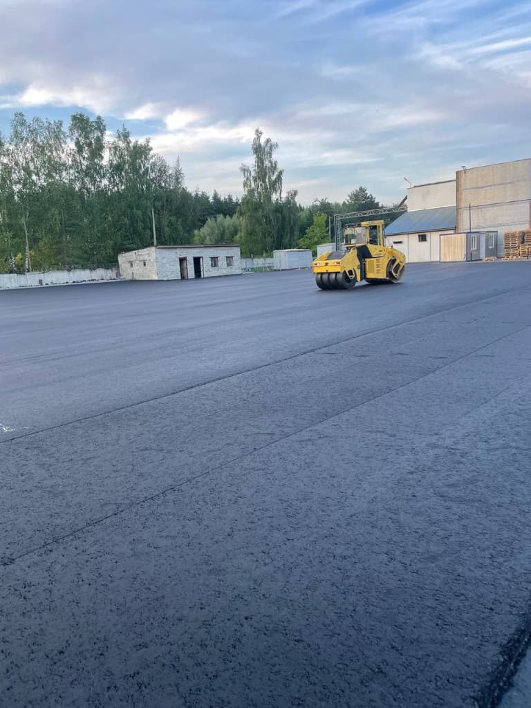 Наши работы по асфальтированию и дорожным работам — фото 26