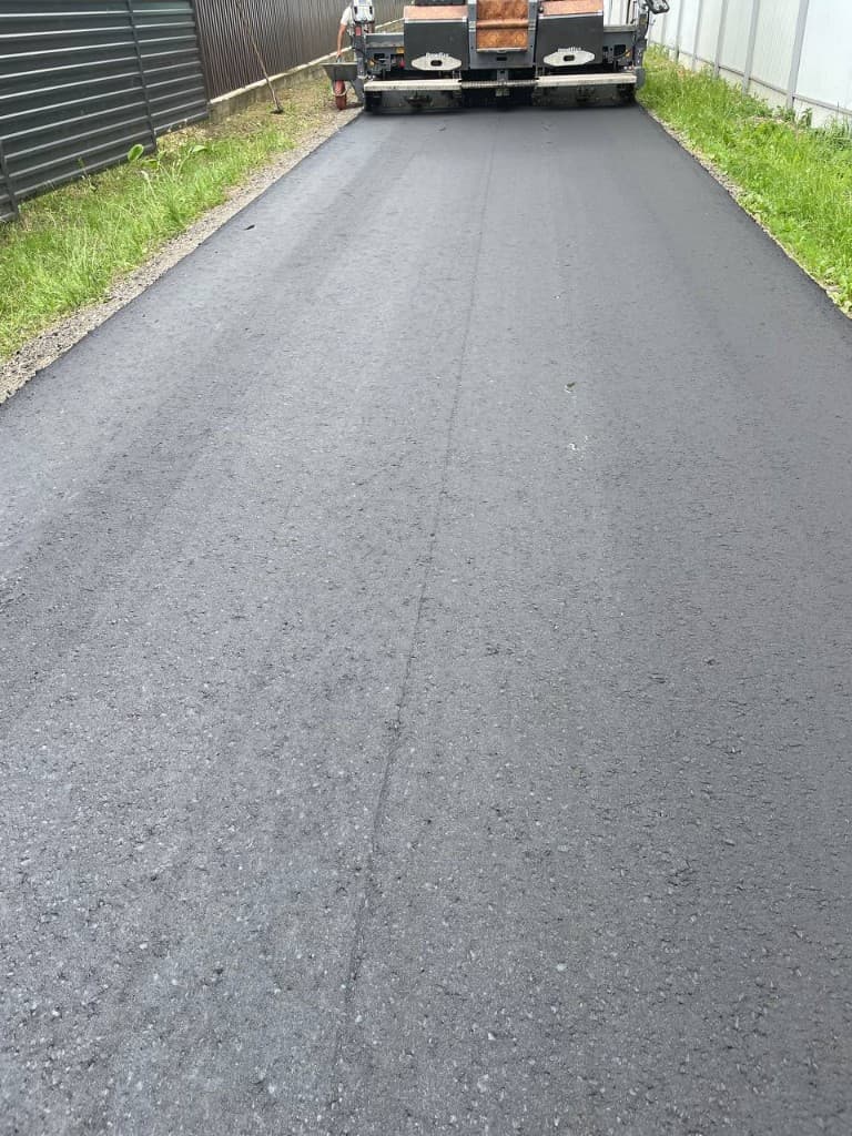 Наши работы по асфальтированию и дорожным работам — фото 41